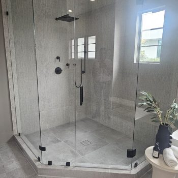 shower glass consturction